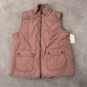 Altar’d State Reversible Sherpa Quilted Vest Mocha Pink Medium NWT